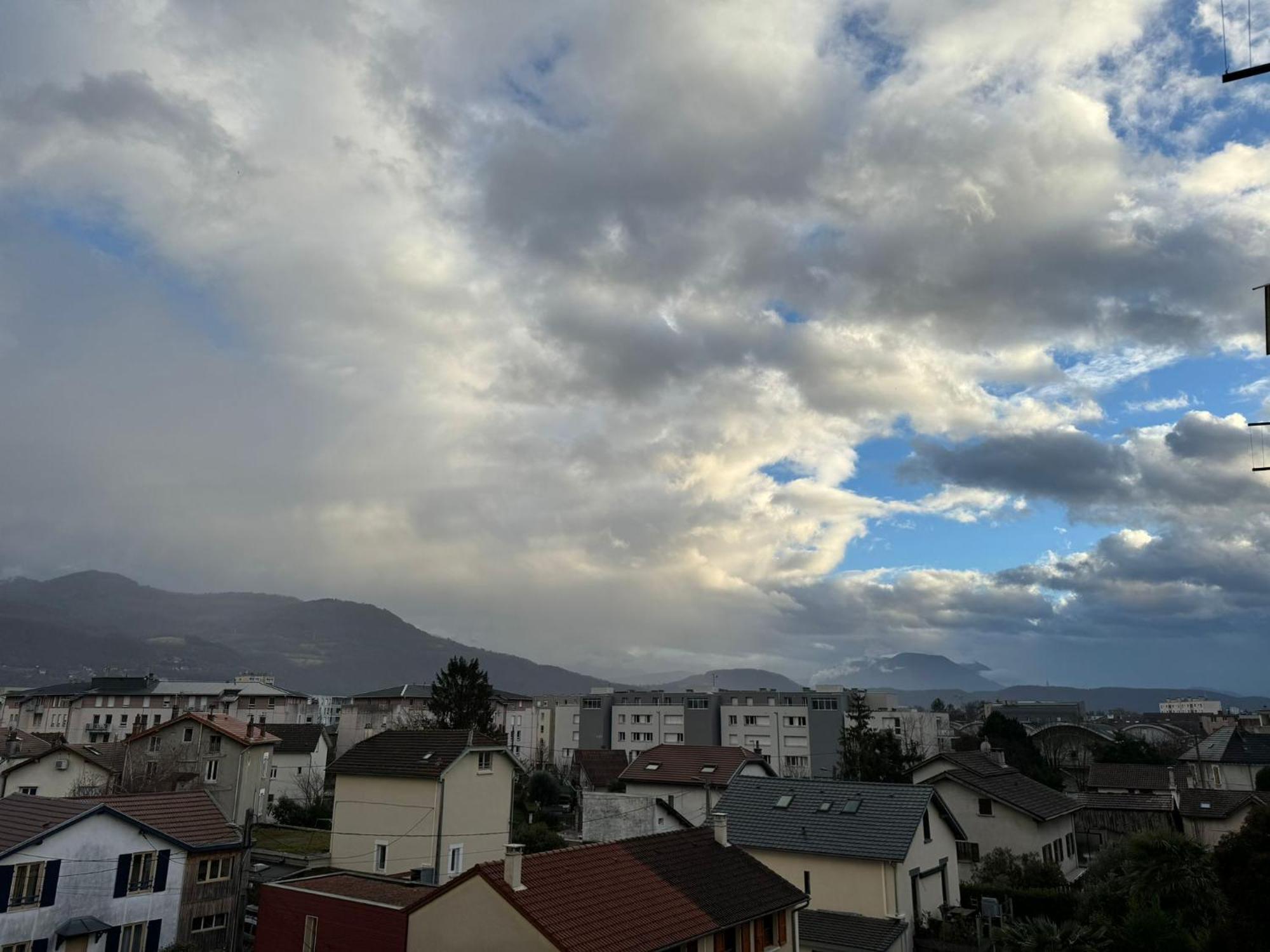 Appartement Proche Grenoble Centre Et Campus Saint-Martin-dʼHères Eksteriør billede